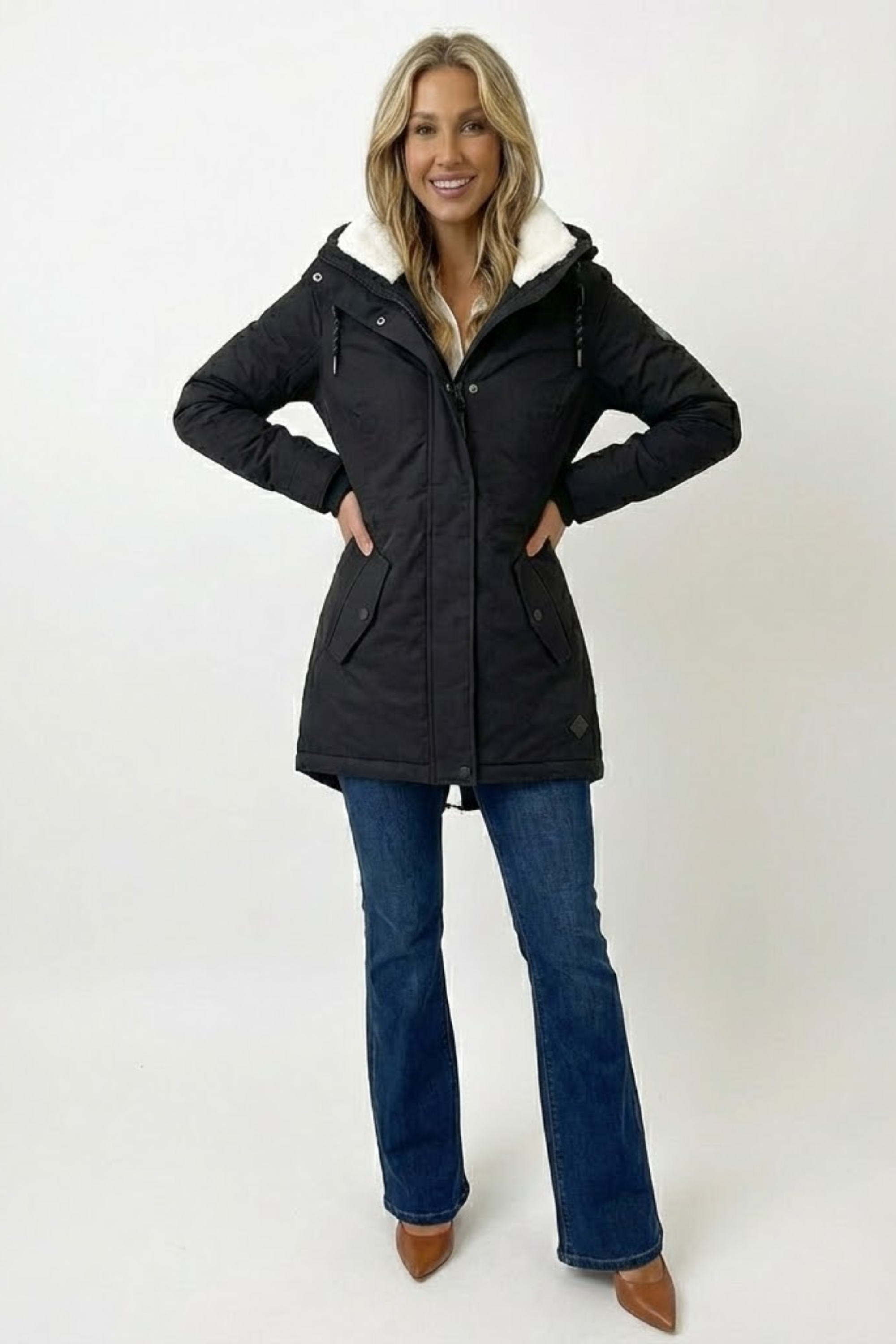 Chaqueta impermeable de invierno con capucha